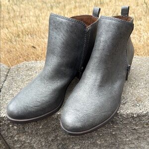 Women's Gray Ankle Boots